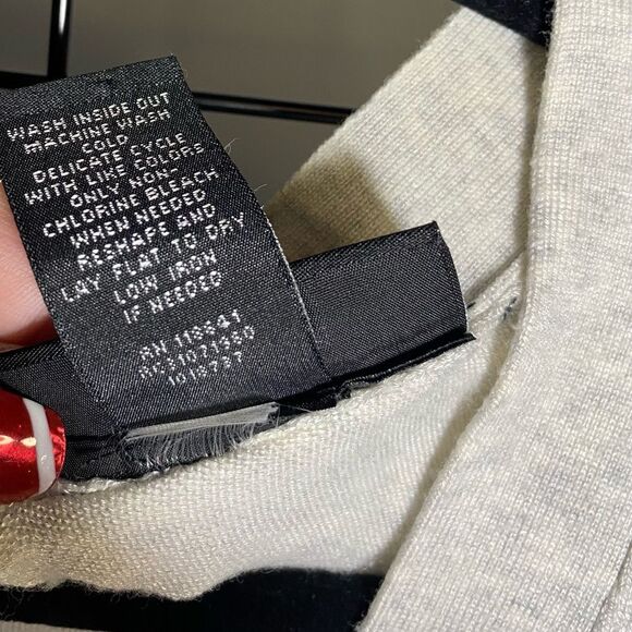 Lane Bryant Plus Size Sheer Back Vneck Cardigan With Zipper EUC - Picture 5 of 8